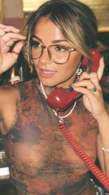 Lea Flavy onlyfans pictures