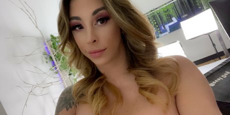 CaseyKissesXoXo only fans nude leaks