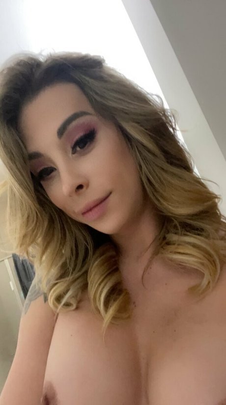 CaseyKissesXoXo only fans leaks porn