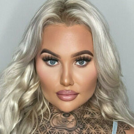 inkedblondieeee onlyfans naked