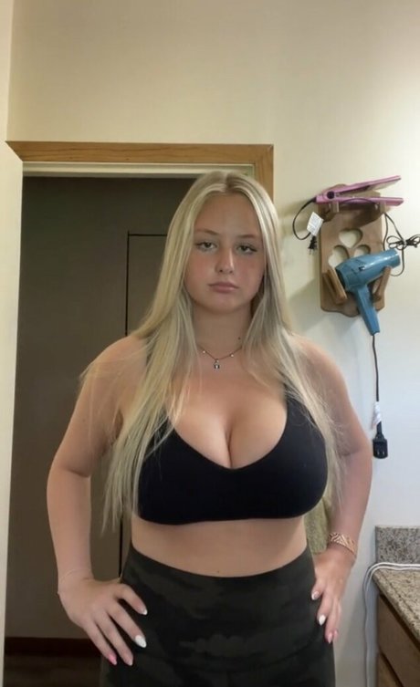 Anya Marie onlyfans uncensored