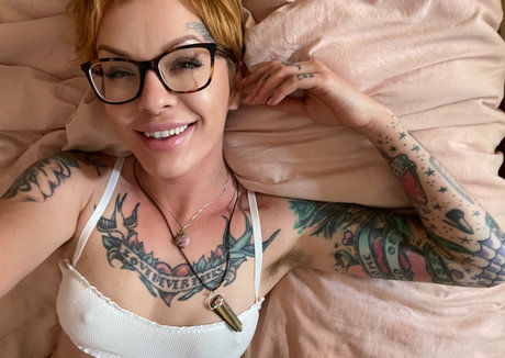 thedannygoldexperience strip onlyfans