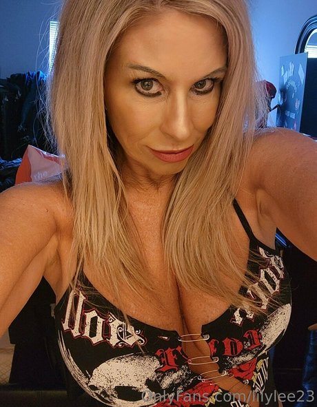 lilylee23 nude onlyfans leaked