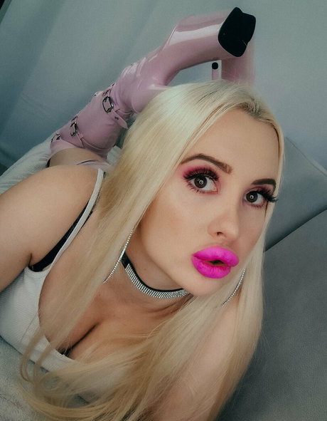 vivianrosefree only fans review