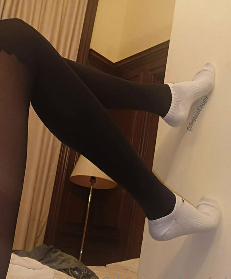 hope feet on onlyfans