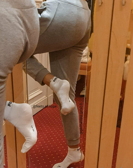 hope feet onlyfans model