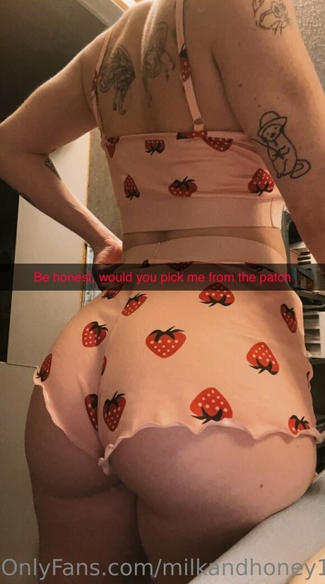 milkandhoney1201 onlyfans leaj
