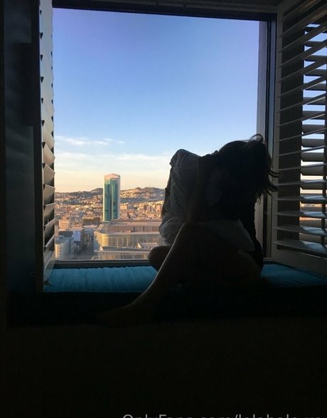 lolahale xo only fans nude leaks