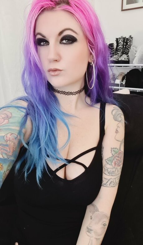 rogue onlyfans topless