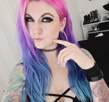 rogue naked on onlyfans