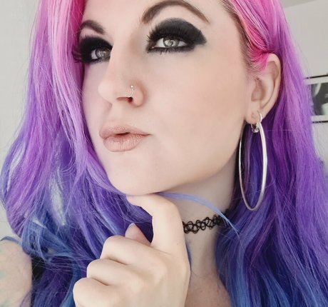 rogue onlyfans model