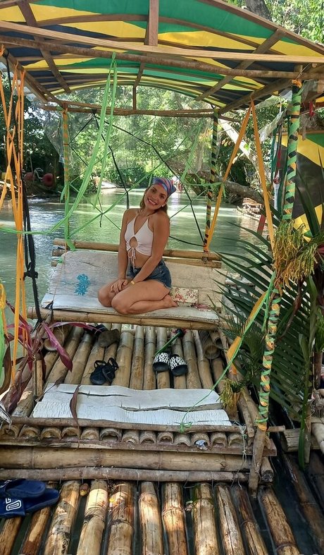 sweet latina28 only fans nude