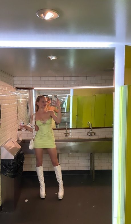 sophia ilysm porn onlyfans leaks