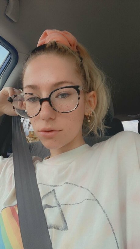 nakedella only fans naked