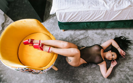 lanaromano boobs onlyfans