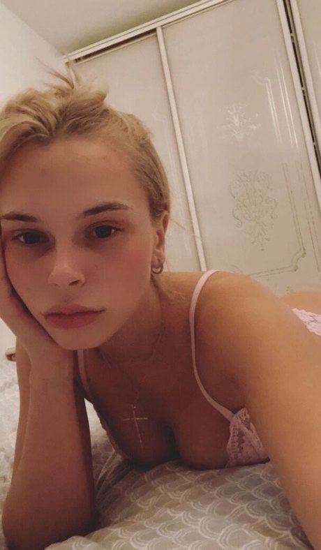 Mihalina Novakovskaya is on onlyfans