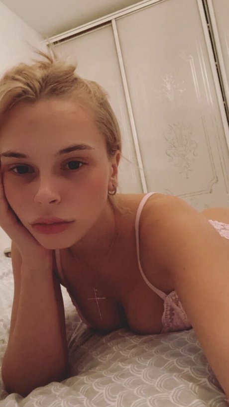 Mihalina Novakovskaya hot onlyfans