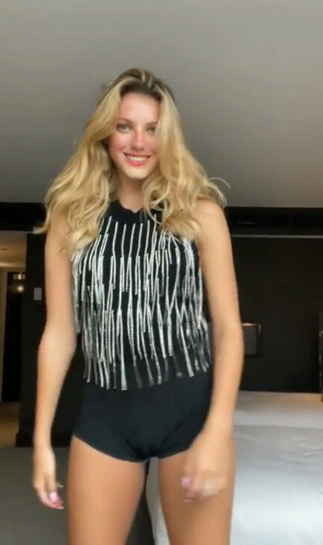 Jemima Robinson onlyfans lean