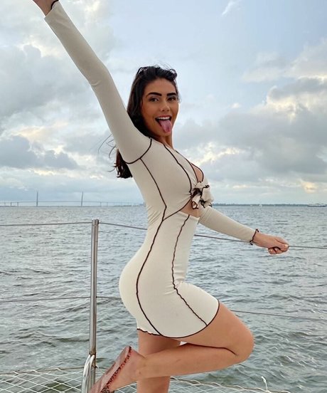 Maddy Mahmoudi onlyfans leaked