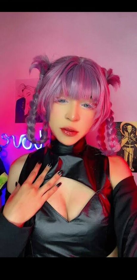 Naty Sukha onlyfans leajs