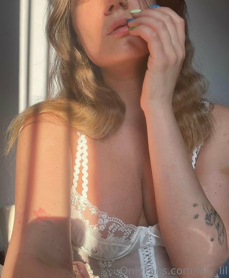 lilly lil nude porn onlyfans