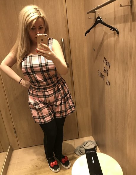 curvydanni nude onlyfans