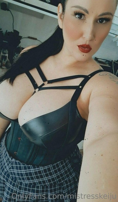 mistresskeiju onlyfans pic