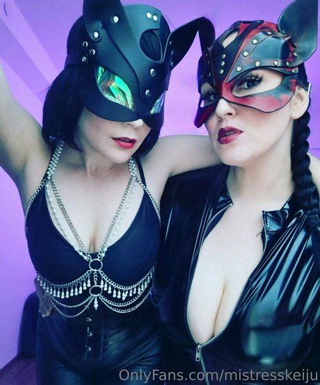 mistresskeiju nude only fans