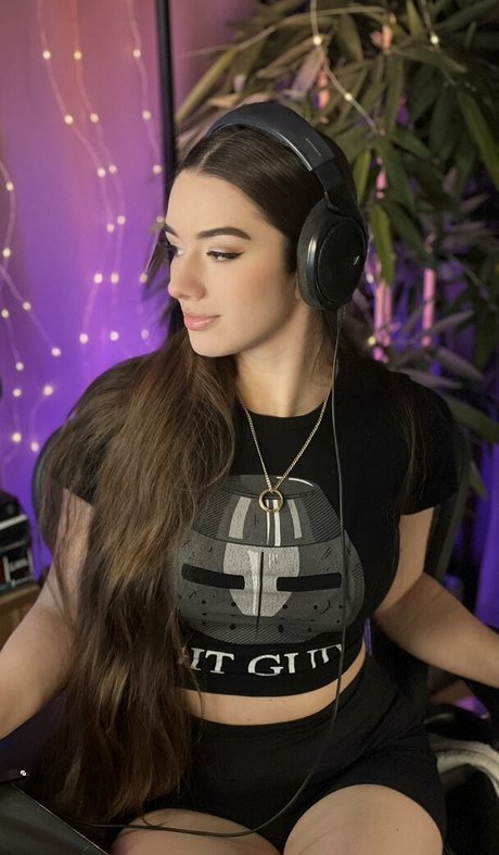 Miss Mikkaa onlyfans naked leaked