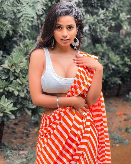 Suhana Khan onlyfans pics nude