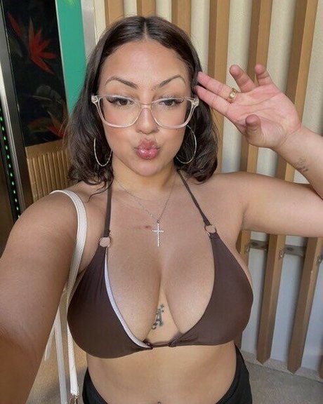 axhcaxh only fans leaked