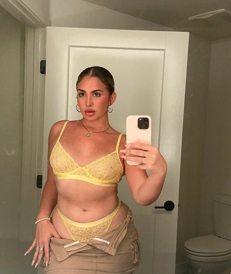Emely Hernandez onlyfans leak nude
