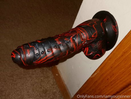 iamyoursinner naked onlyfans pics