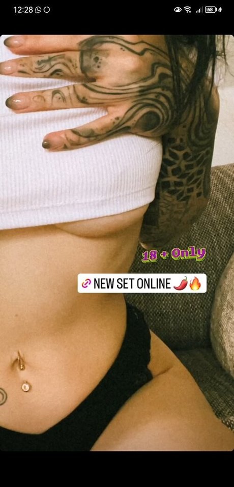 TooPunkToDrunk onlyfans model photo