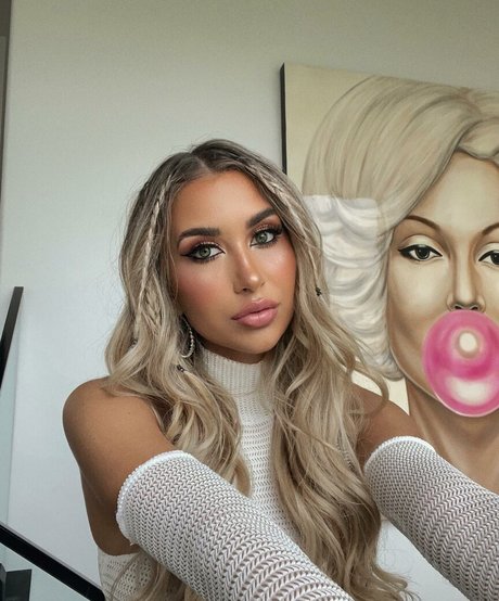 Nikita Sullivan onlyfans leaked pics