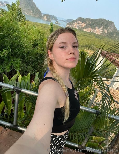 bunnykats onlyfans model photo