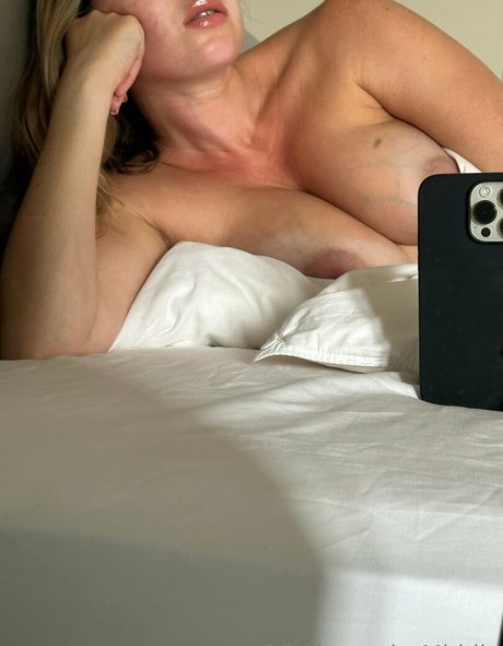 alexandramiddle onlyfans leakes