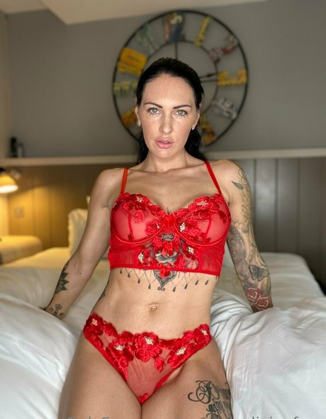 carmen divinefree onlyfans naked