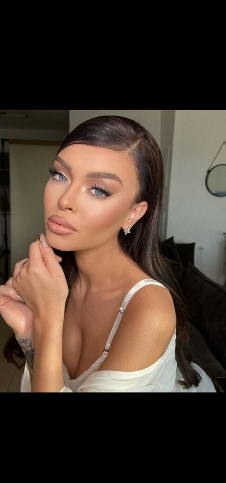 Mishel Aydin boobs onlyfans