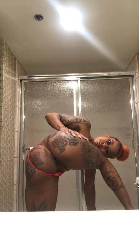 pinkkissesz naked on onlyfans