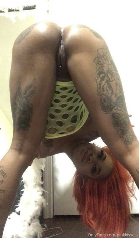 pinkkissesz onlyfans nsfw