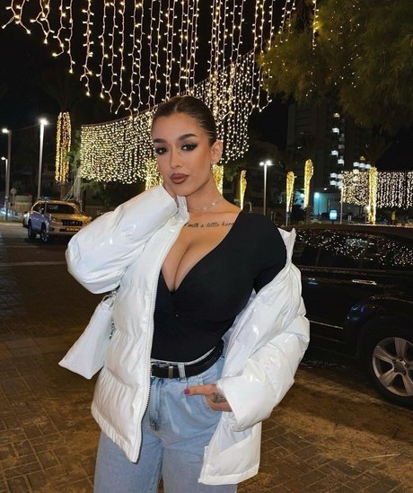 May Bakshi onlyfans leak fuck