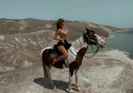 Alex Bekker only fans pictures