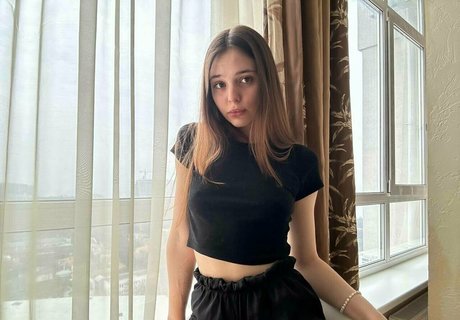 stellamori onlyfans nudes leak