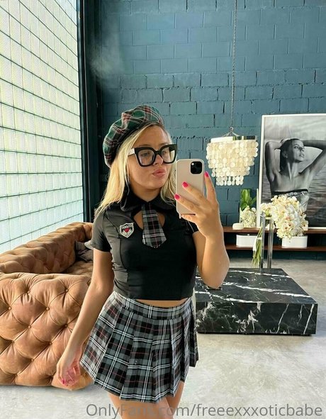 lovelyrachel2000 onlyfans leak nudes