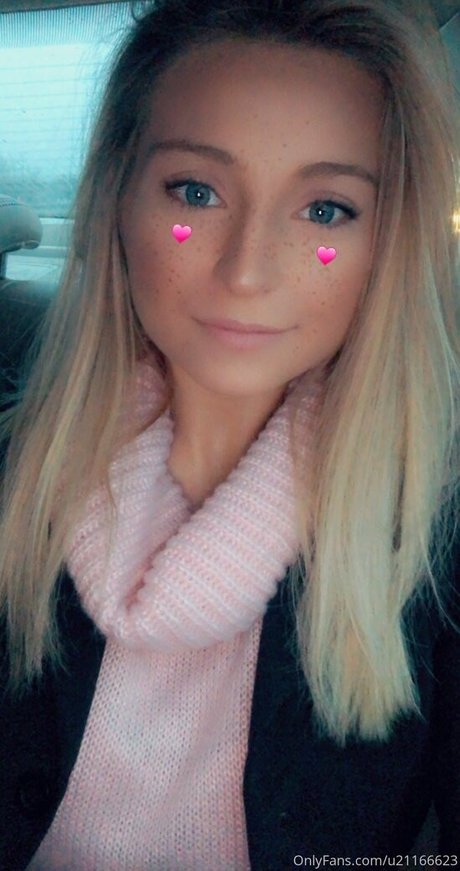 Sunny Bunnnie onlyfans leak nudes