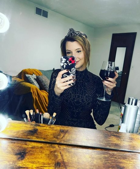 Sesskasays only fans pictures