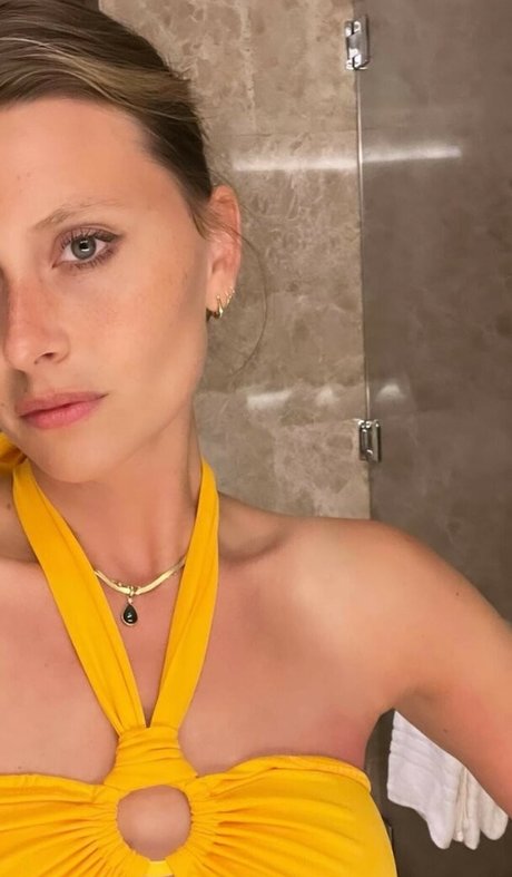 Aly Michalka onlyfans leaks xxx