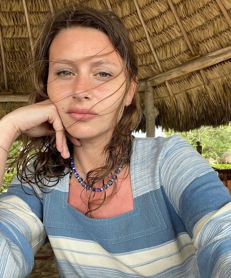 Aly Michalka onlyfans naked