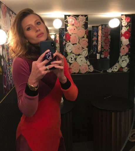 Aly Michalka nudes onlyfans leaks